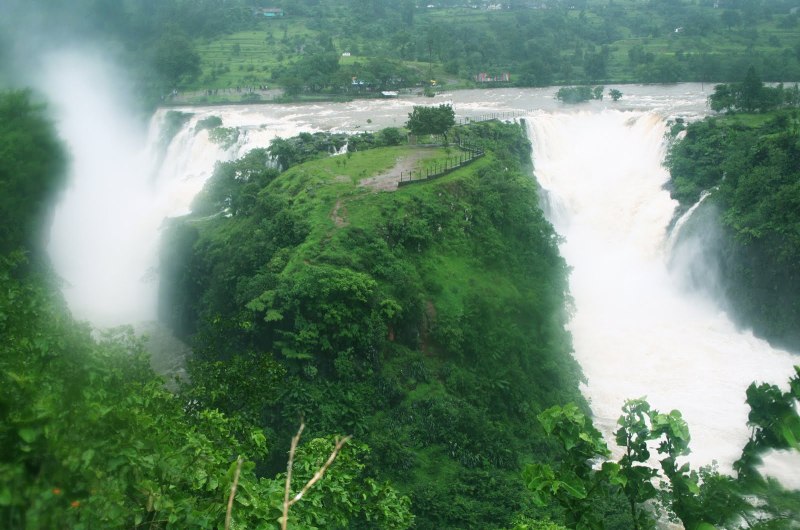 Places to visit near Shirdi Sai Baba Temple. Location to visit near Shirdi. #Shirdi #BestHotel #SaiBaba #ShirdiStay